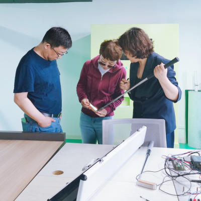 前國足主教練米盧經紀人一行考察調研迷你高球項目